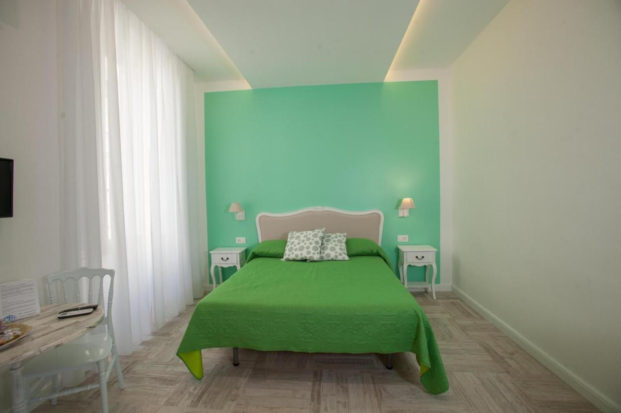 Bed and Breakfast Il Gioiellino Art Neapel Exterior foto