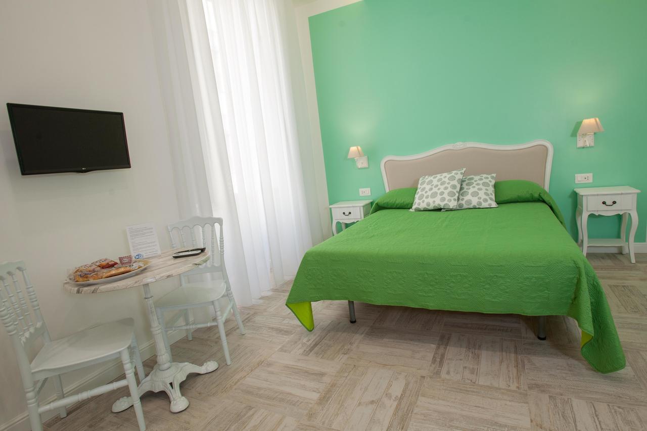 Bed and Breakfast Il Gioiellino Art Neapel Exterior foto